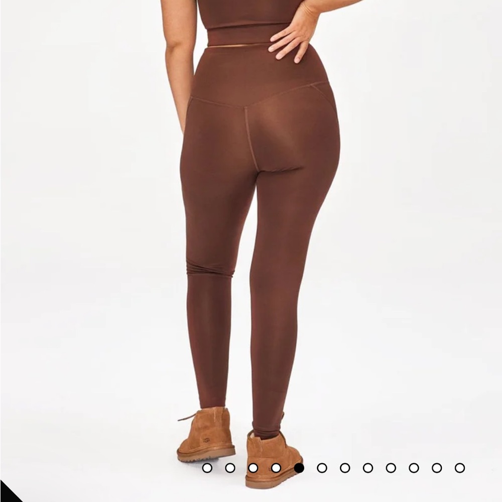 Girlfriend Collective Compressive High Rise Leggings in Earth
